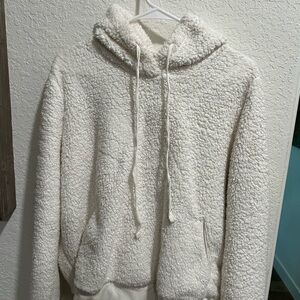 Large Banana Republic
Cozy hooded sweatshirt